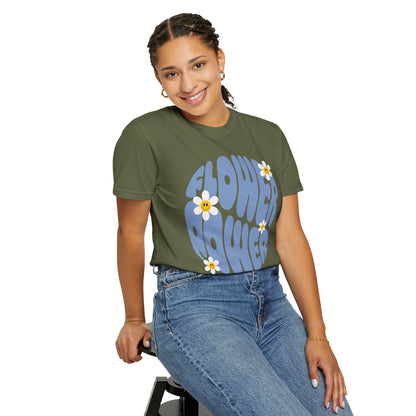 Flower Power Tee - Retro Vibes, Modern Comfort!