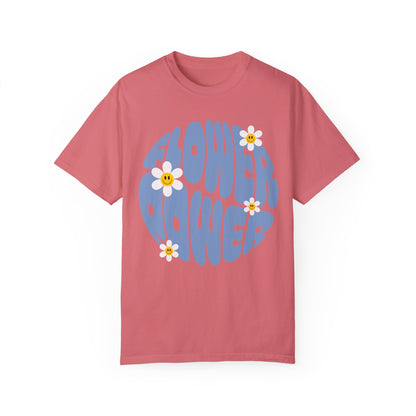 Flower Power Tee - Retro Vibes, Modern Comfort!